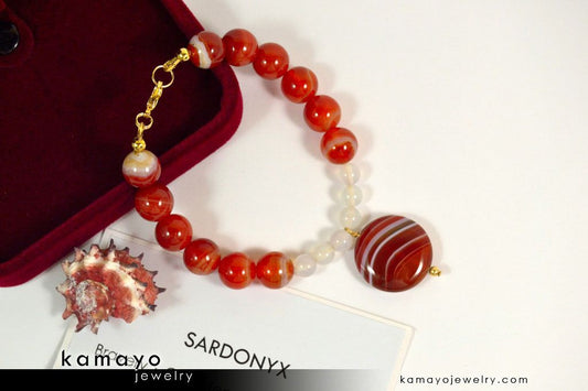 SARDONYX BRACELET - Coin Red Sardonyx Pendant with White Onyx Beads