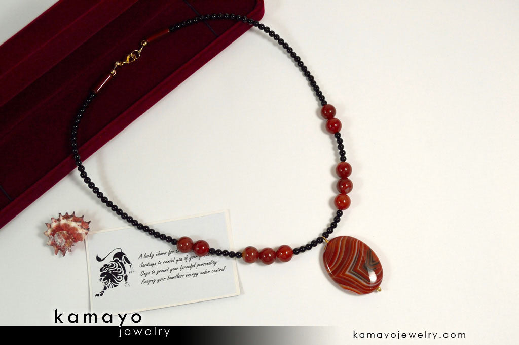 LEO NECKLACE - Large Oval Sardonyx Pendant and Black Onyx Beads