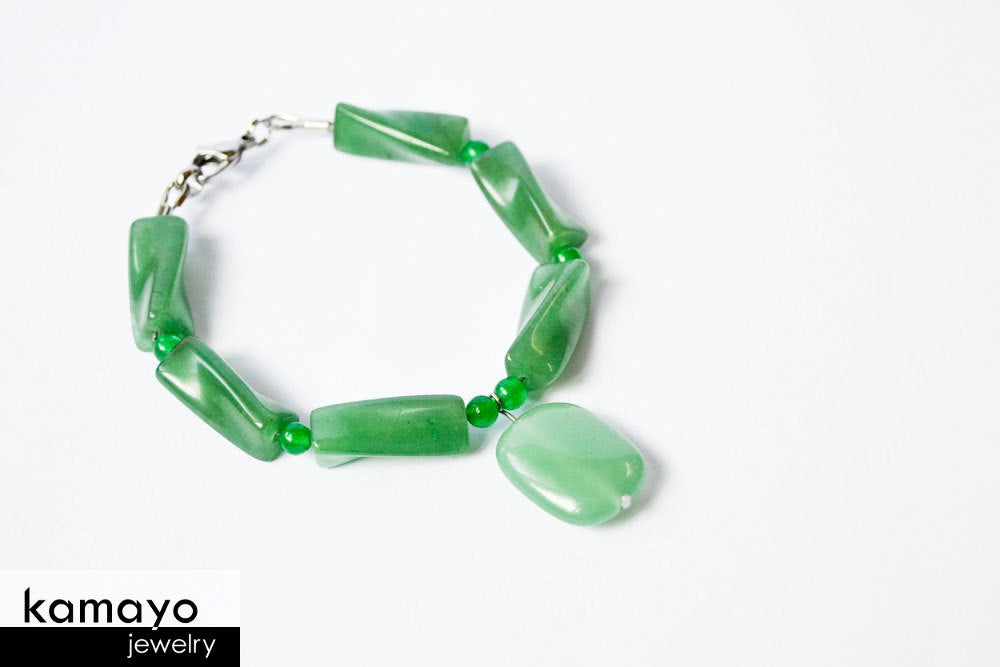 GREEN AVENTURINE BRACELET - Natural Light Rectangle Pendant and Green Beads